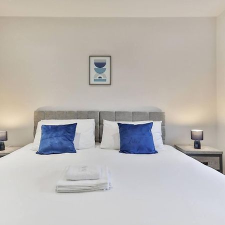 Villa 3 Bed Refurbished, Modern House, Wifi, Patio Area à Sheffield Extérieur photo