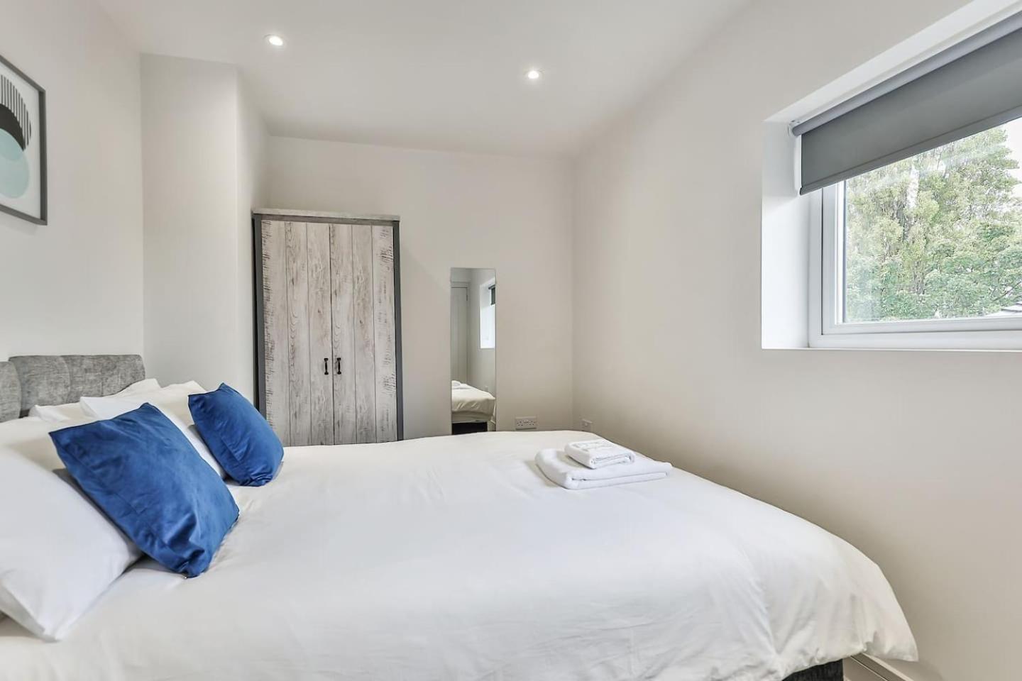 Villa 3 Bed Refurbished, Modern House, Wifi, Patio Area à Sheffield Extérieur photo