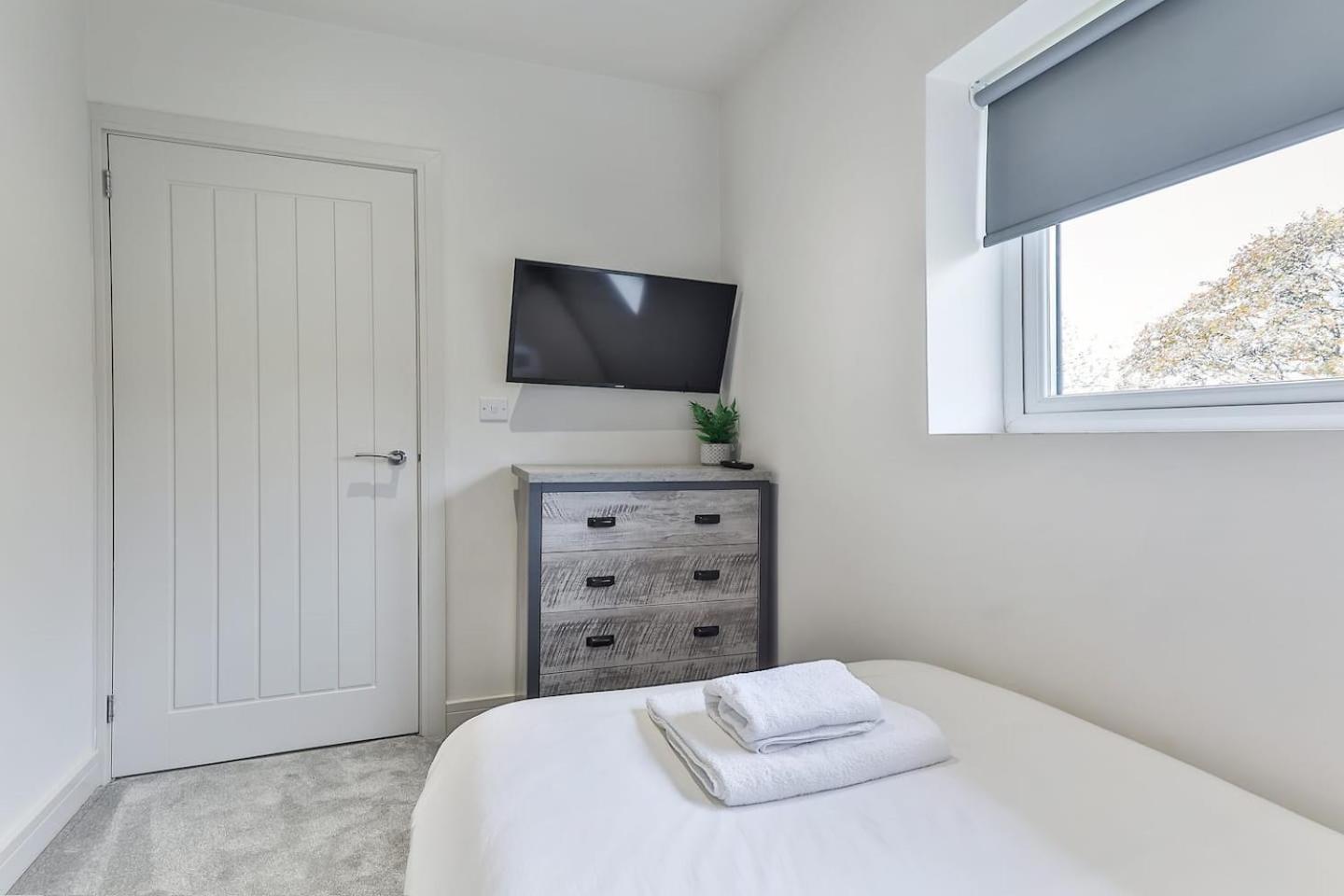 Villa 3 Bed Refurbished, Modern House, Wifi, Patio Area à Sheffield Extérieur photo