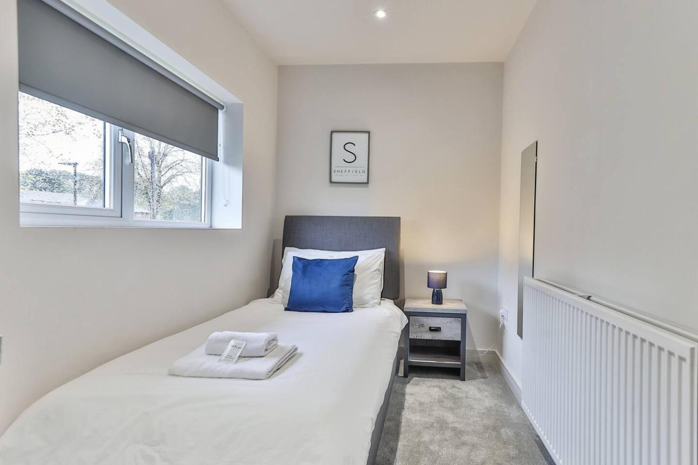 Villa 3 Bed Refurbished, Modern House, Wifi, Patio Area à Sheffield Extérieur photo