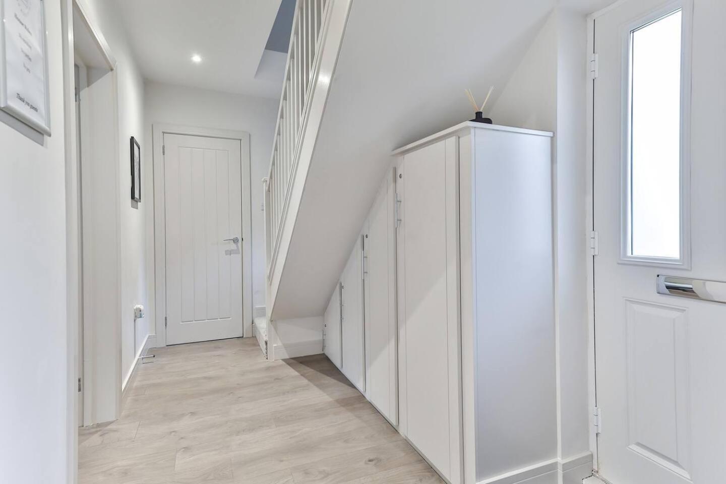 Villa 3 Bed Refurbished, Modern House, Wifi, Patio Area à Sheffield Extérieur photo